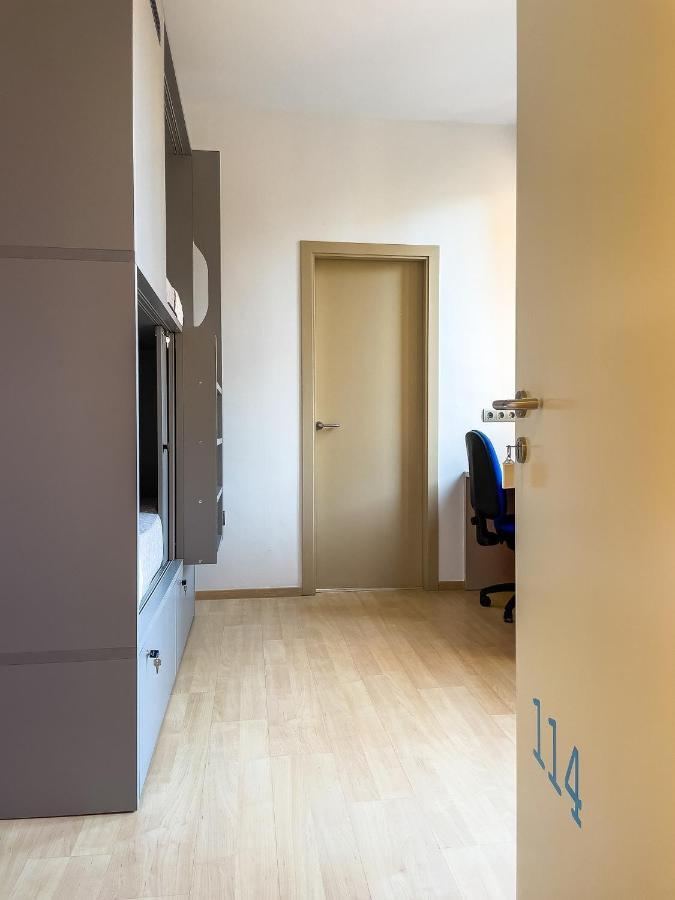 Leevin Student Barcelona Apartment Екстериор снимка